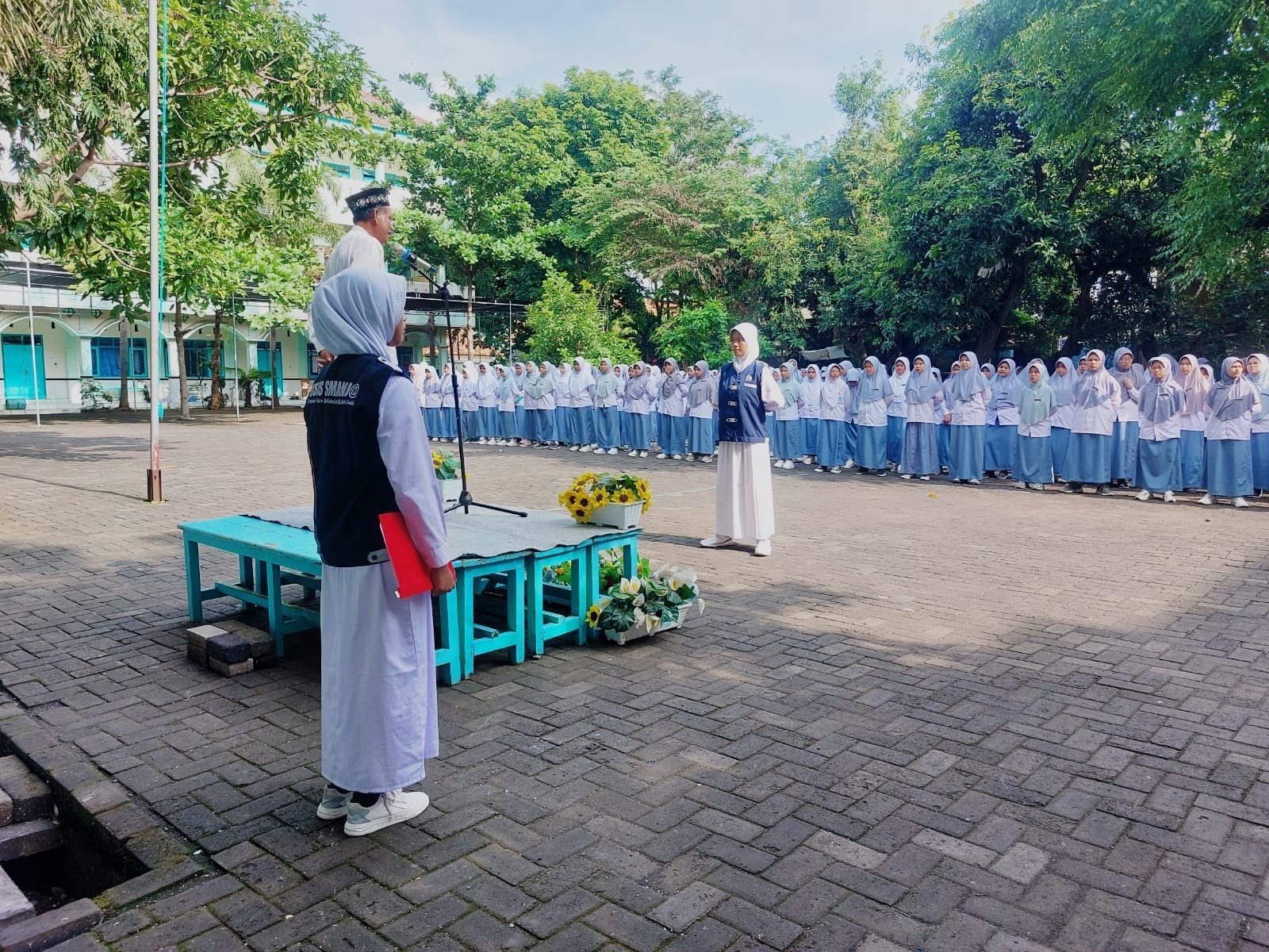 SMA NURUL JADID Menggelar Apel Pengenalan Pejabat Struktural Baru  Kepada Pesrta Didik